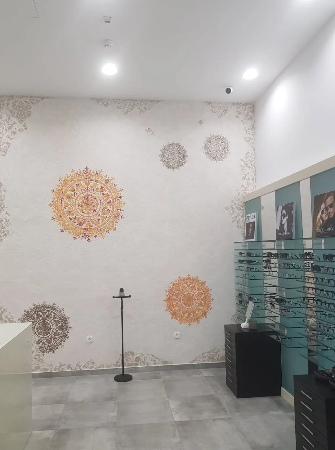 Sculptural wall element